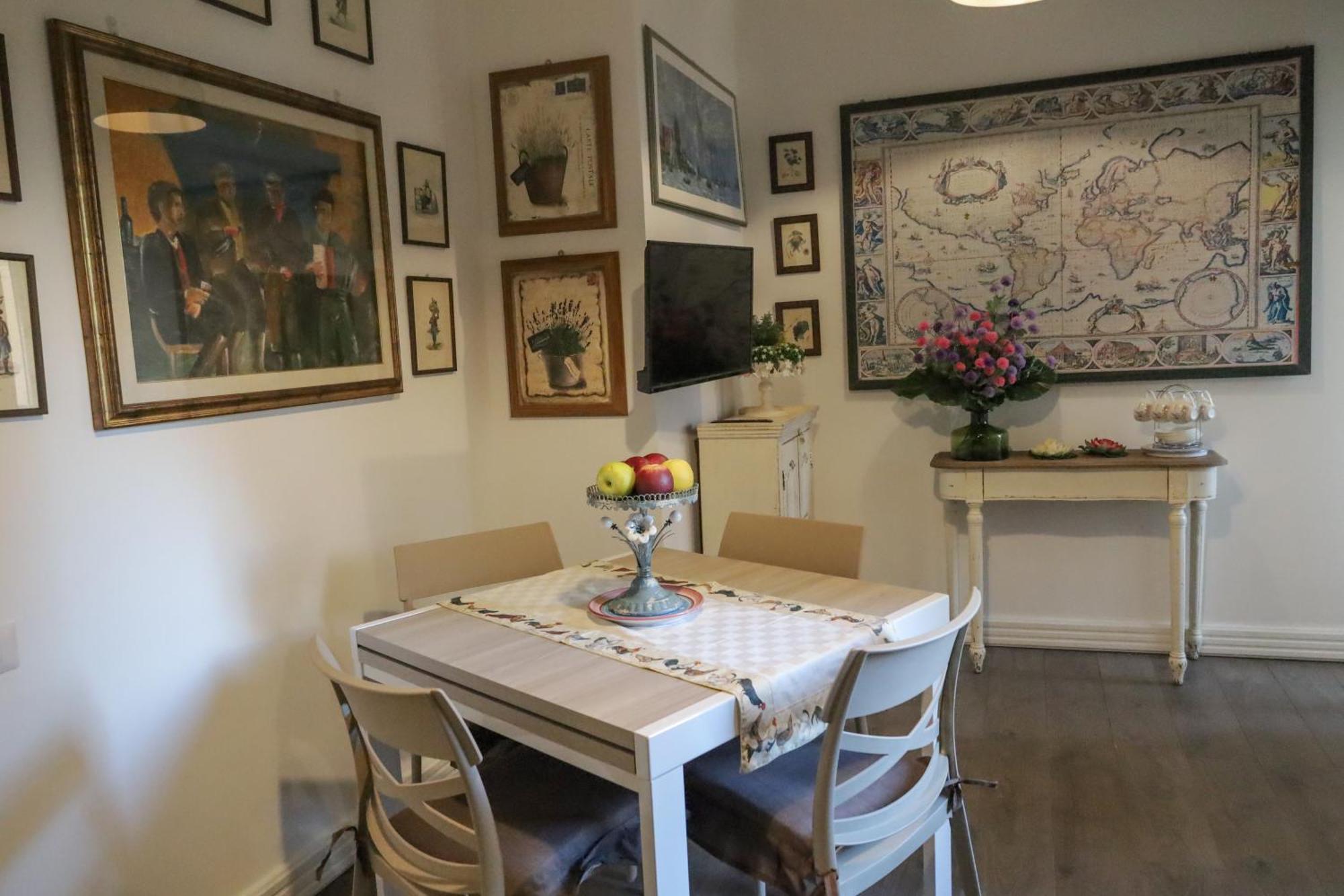 Accademia Apartment 사사리 외부 사진