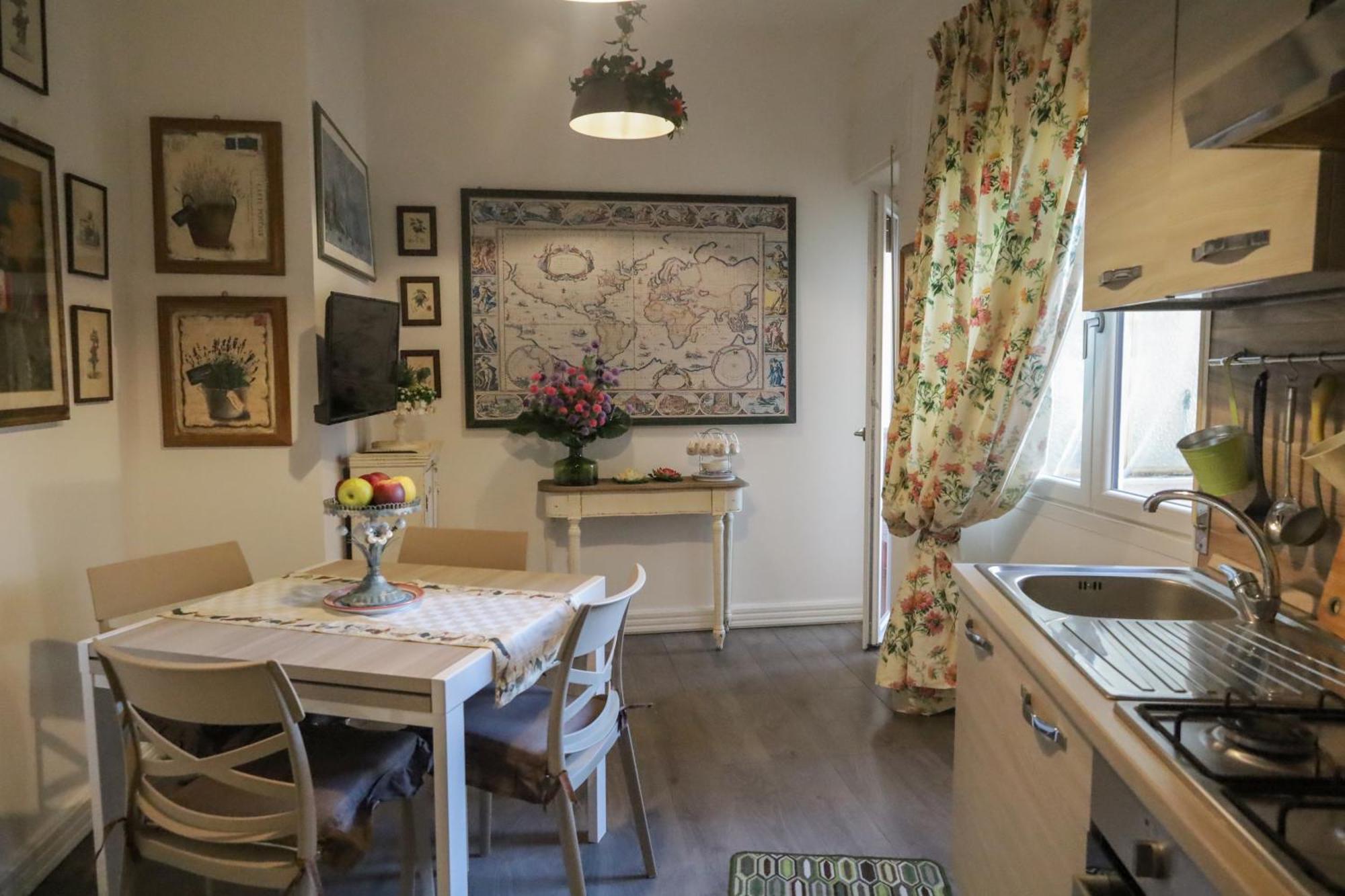 Accademia Apartment 사사리 외부 사진